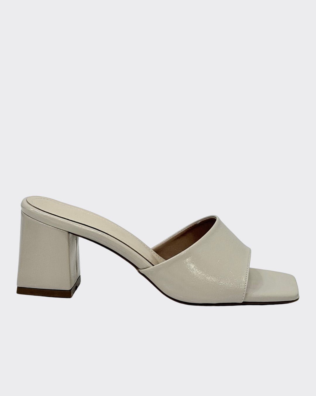 7 Cm Rahat Topuklu Sade Terlik