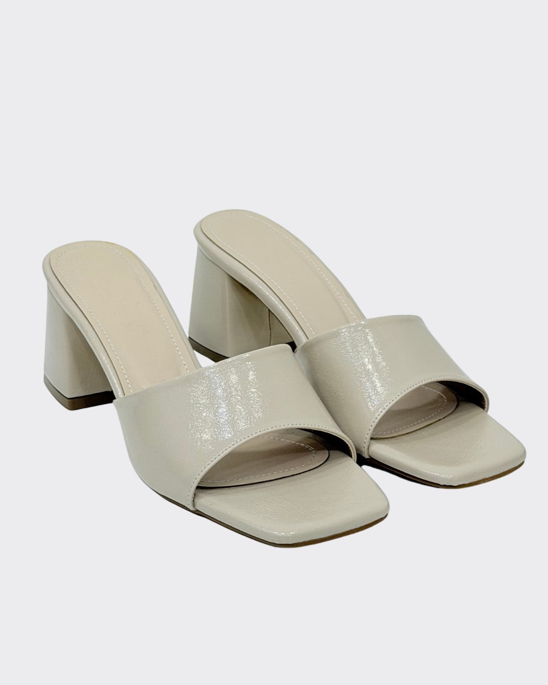 7 Cm Rahat Topuklu Sade Terlik