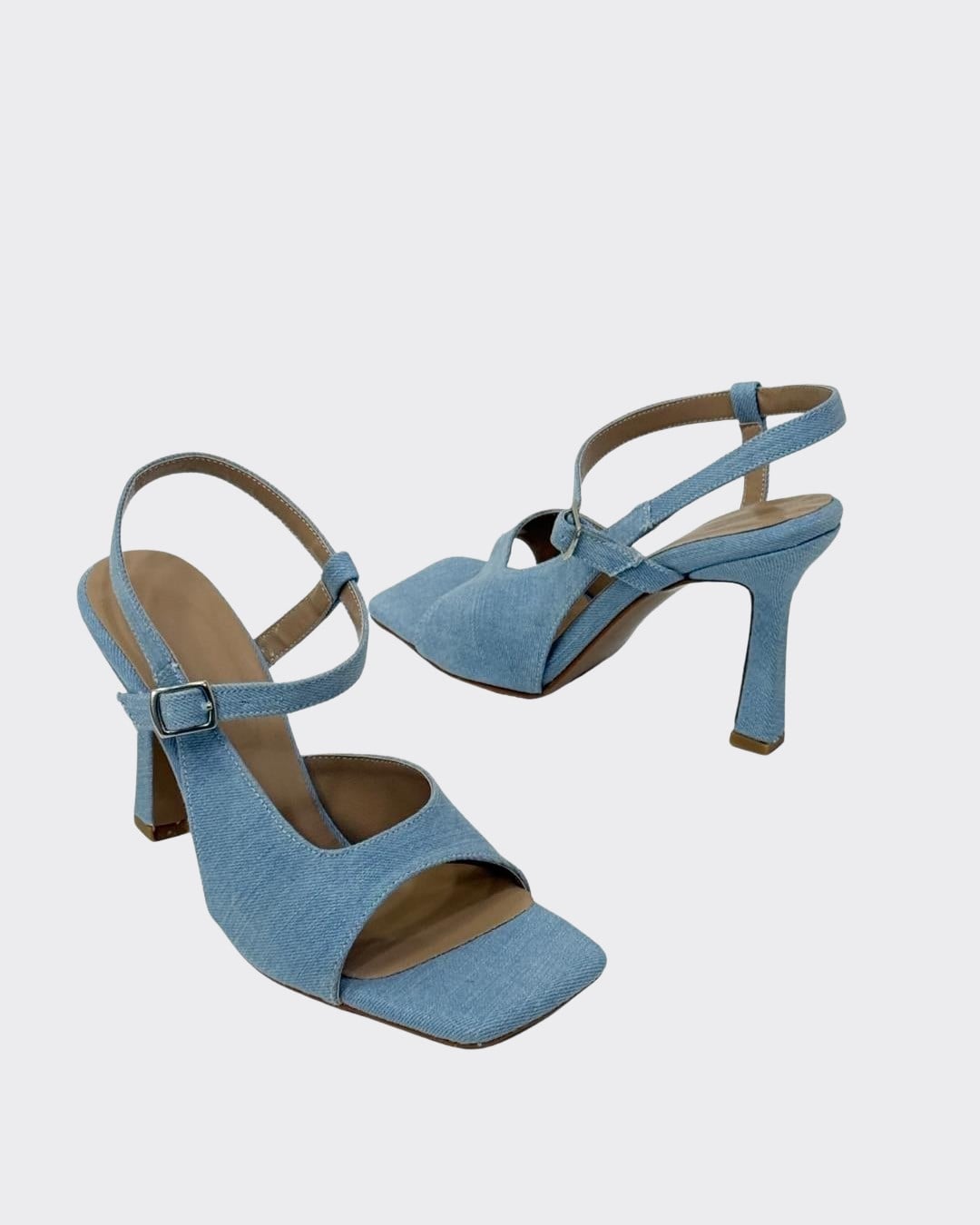 Asimetrik Kesim Tasarım Sandalet