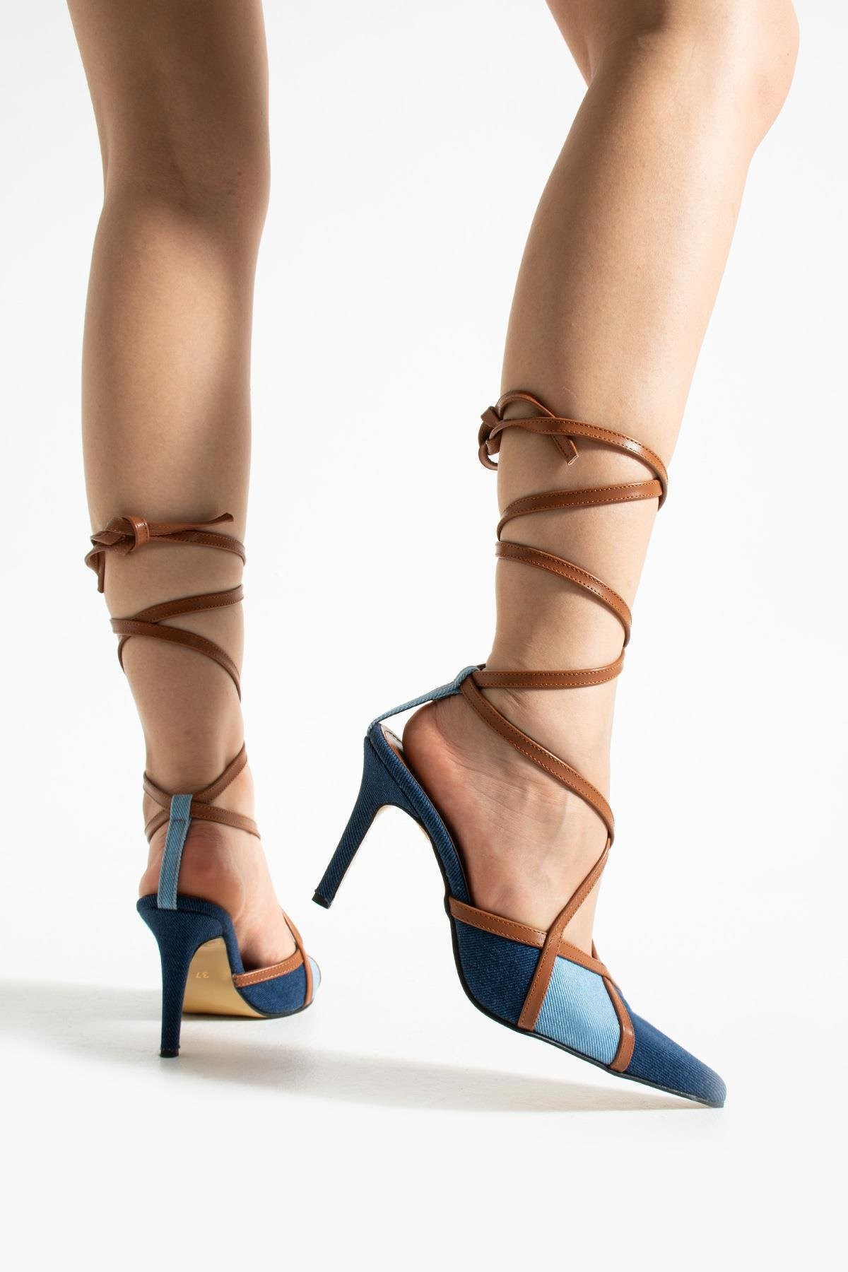 Bilekten Bağlamalı Tasarım Stiletto