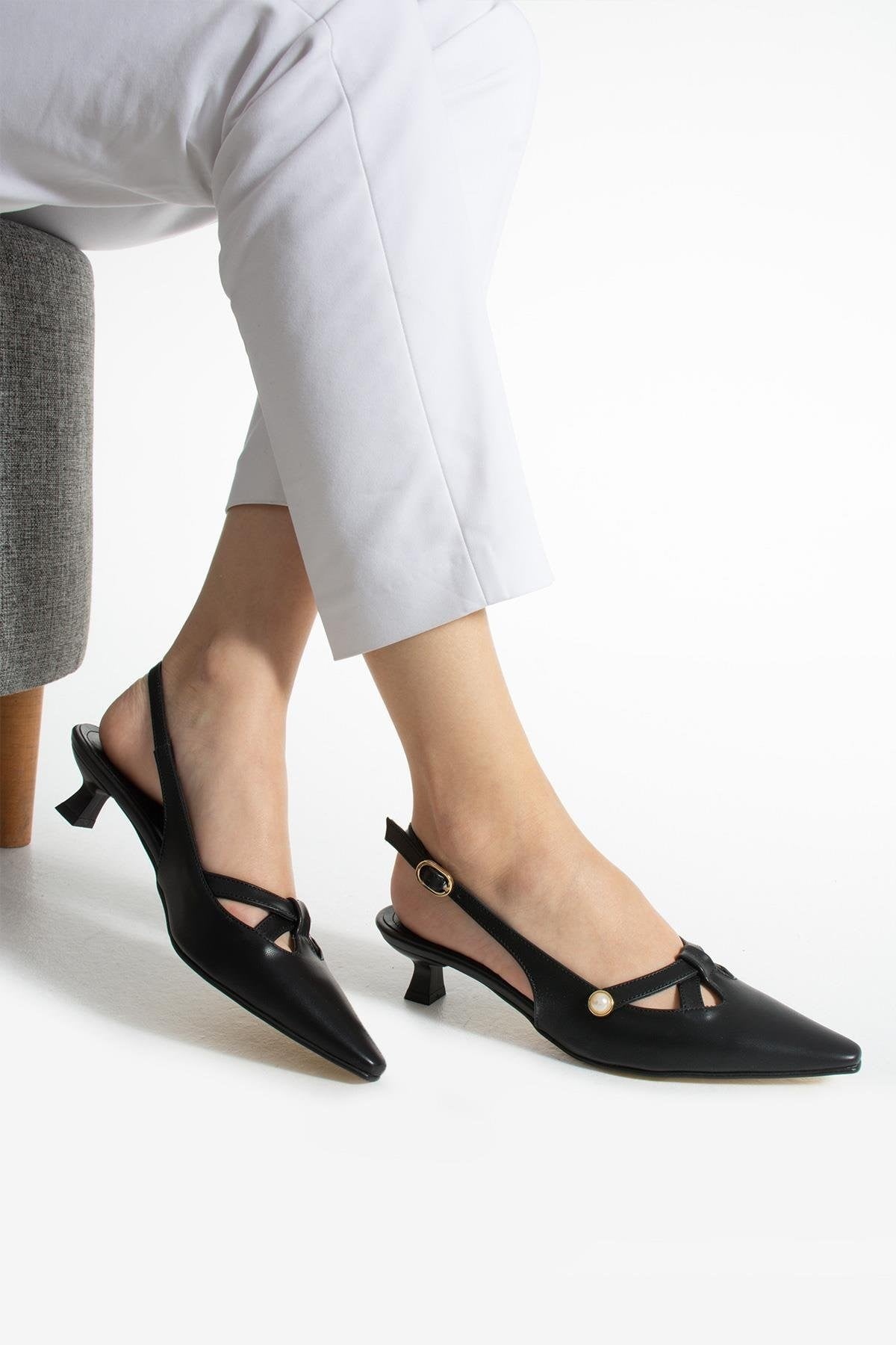 Fındık Topuk İnci Detaylı Tasarım Stiletto