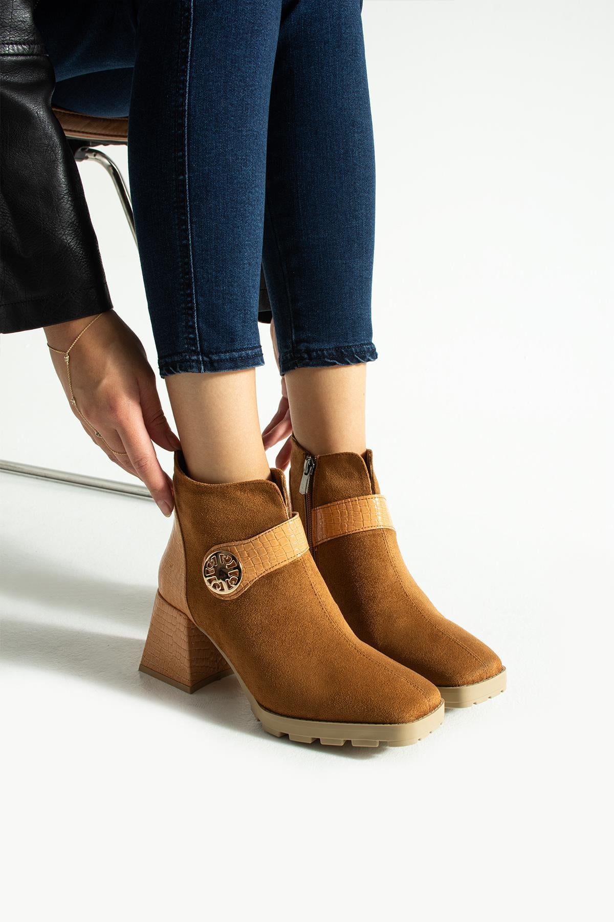 Platform Tabanlı Rahat Topuklu Bot