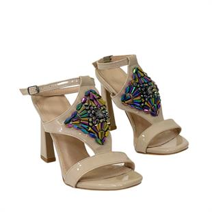 11 CM TOPUKLU AYAKKABI