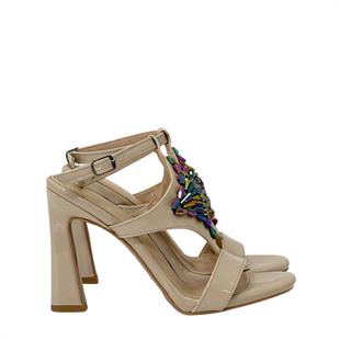 11 CM TOPUKLU AYAKKABI