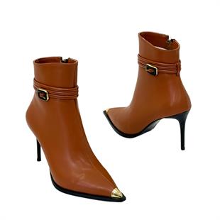 9 Cm Topuklu Toka Detaylı Tasarım Stiletto Bot