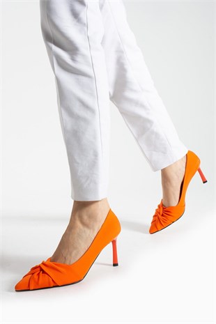 Büzgü Detaylı 8 Cm Rahat Topuklu Stiletto