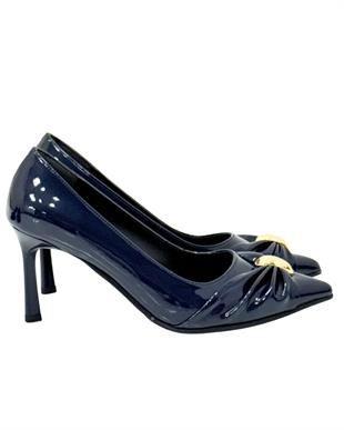 Büzgülü Toka Detaylı 8 Cm Rahat Topuklu Stiletto