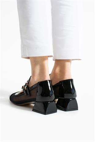 Çift Tokalı File Detaylı 4 Cm Topuklu Ayakkabı