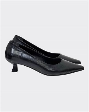 Fındık Topuklu Tasarımlı Sade Rahat Stiletto