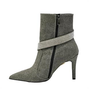 Gümüş Detaylı 9 Cm Topuklu Tasarım Stiletto Bot
