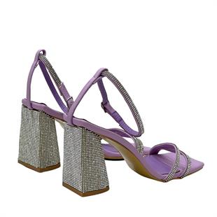 GÜMÜŞ TAŞ KAPLAMALI TASARIM 10 CM TOPUKLU BANTLI AYAKKABI