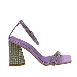 GÜMÜŞ TAŞ KAPLAMALI TASARIM 10 CM TOPUKLU BANTLI AYAKKABI