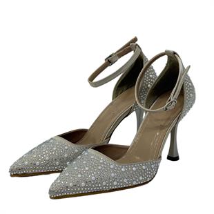 İnci Tasarımlı 9 Cm Topuklu Rahat Stiletto