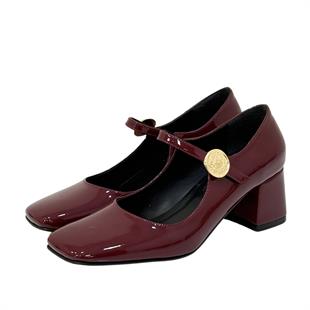 Küt Burunlu Bant Tasarımlı 6 Cm Kalın TopukluAyakkabı