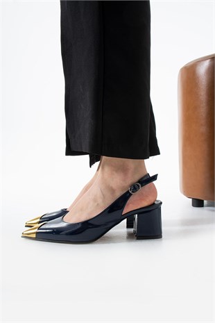 Metal Burun Detaylı 6 Cm Rahat Topuklu Stiletto