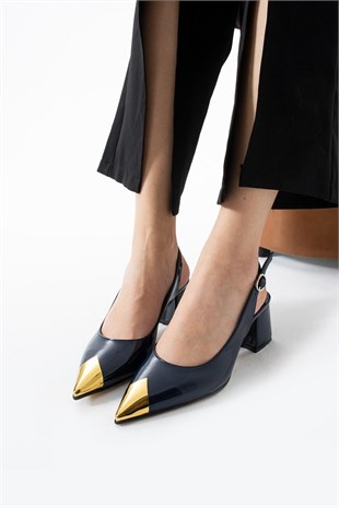 Metal Burun Detaylı 6 Cm Rahat Topuklu Stiletto