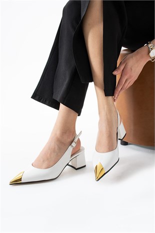 Metal Burun Detaylı 6 Cm Rahat Topuklu Stiletto