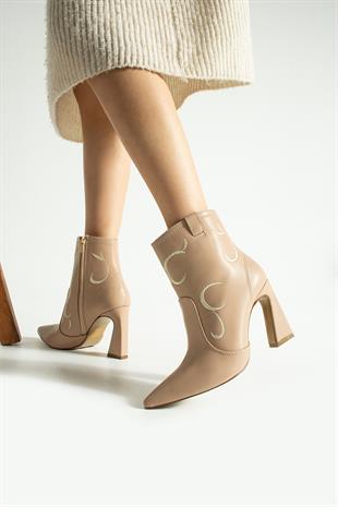 Nakış İşlemeli Tasarım Topuklu Bot