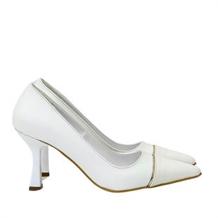 Rugan Burun Detaylı 9 Cm Topuklu Klasik Stiletto