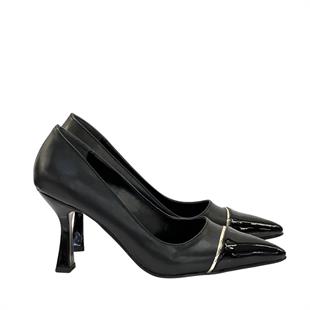 Rugan Burun Detaylı 9 Cm Topuklu Klasik Stiletto
