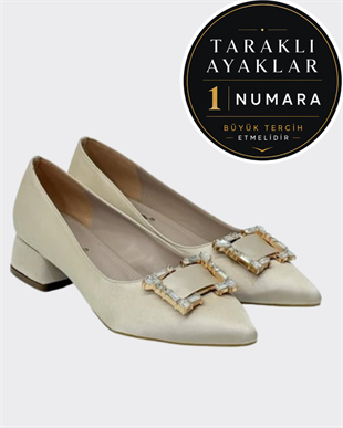 Saten Tasarım Tokalı 4 Cm Topuklu Stiletto