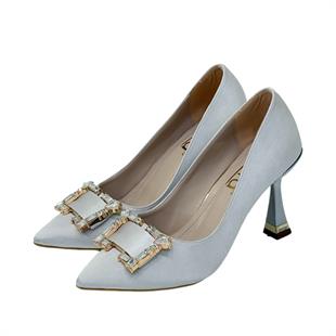 Saten Tasarım Tokalı 9 Cm Topuklu Stiletto