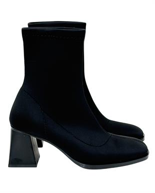 Streç Sade Kalın Topuklu Bot