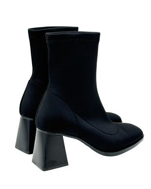 Streç Sade Kalın Topuklu Bot