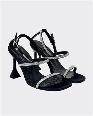 Taş Bantlı Tasarım Ayakkabı