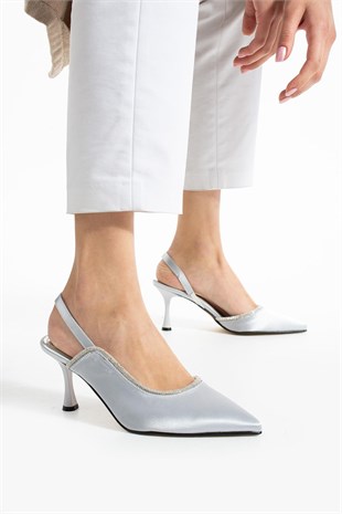 Taş Detaylı Saten Rahat Stiletto