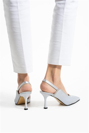 Taş Detaylı Saten Rahat Stiletto