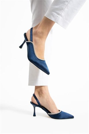 Taş Detaylı Saten Rahat Stiletto