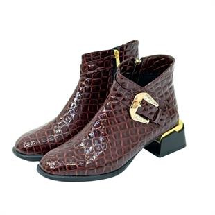 Tasarım Tokalı Pantolan Boy Bot