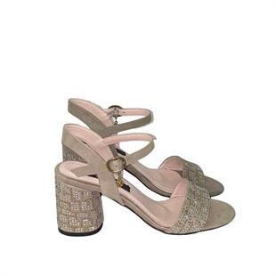 TAŞLI 8 CM KALIN TOPUKLU SANDALET