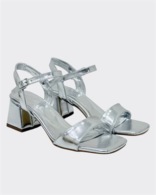 Tek Bant 6 Cm Rahat Topuklu Ayakkabı