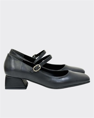 Tek Bantlı 4 Cm Kare Topuklu Ayakkabı