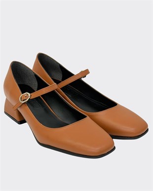 Tek Bantlı 4 Cm Kare Topuklu Ayakkabı