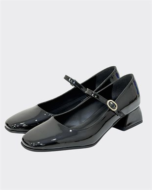 Tek Bantlı 4 Cm Kare Topuklu Ayakkabı