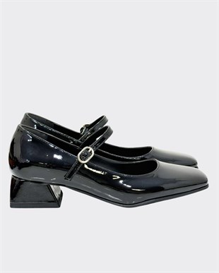 Tek Bantlı 4 Cm Kare Topuklu Ayakkabı