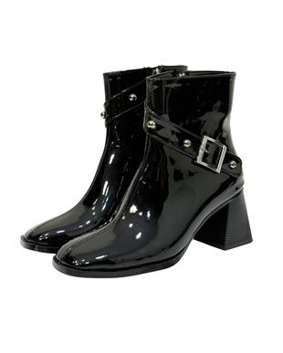 Toka Tasarımlı 6 Cm Kalın Topuklu Bot