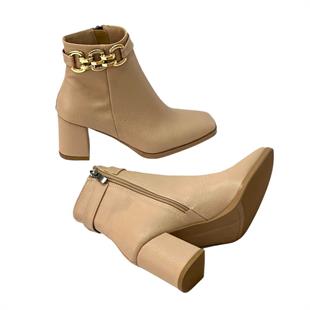 Zincir Detaylı 7 Cm Rahat Topuklu Bot
