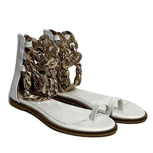 Zincirli 1 Cm Topuklu Sandalet
