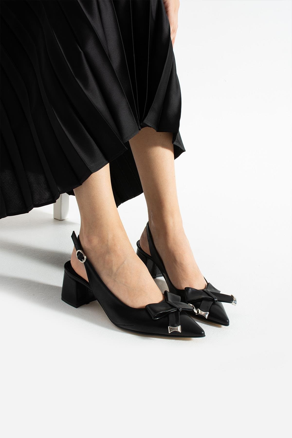 6 Cm Özel Rahat Topuklu Tasarım Tokalı Stiletto