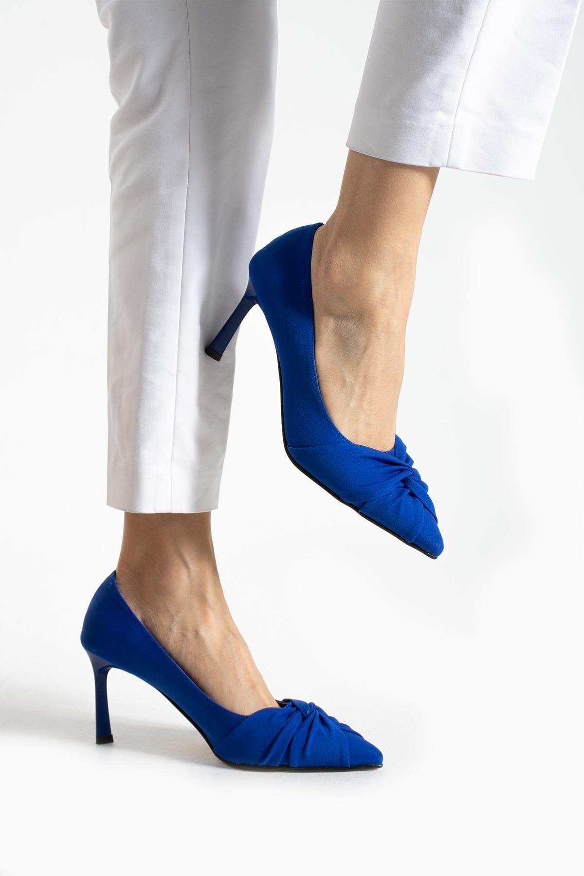 Büzgü Detaylı 8 Cm Rahat Topuklu Stiletto