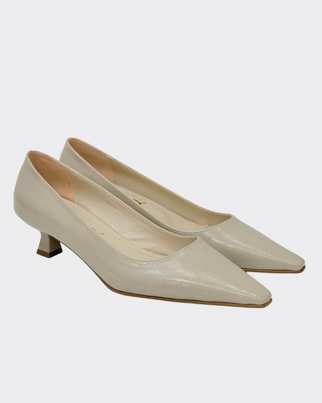 Fındık Topuklu Tasarımlı Sade Rahat Stiletto