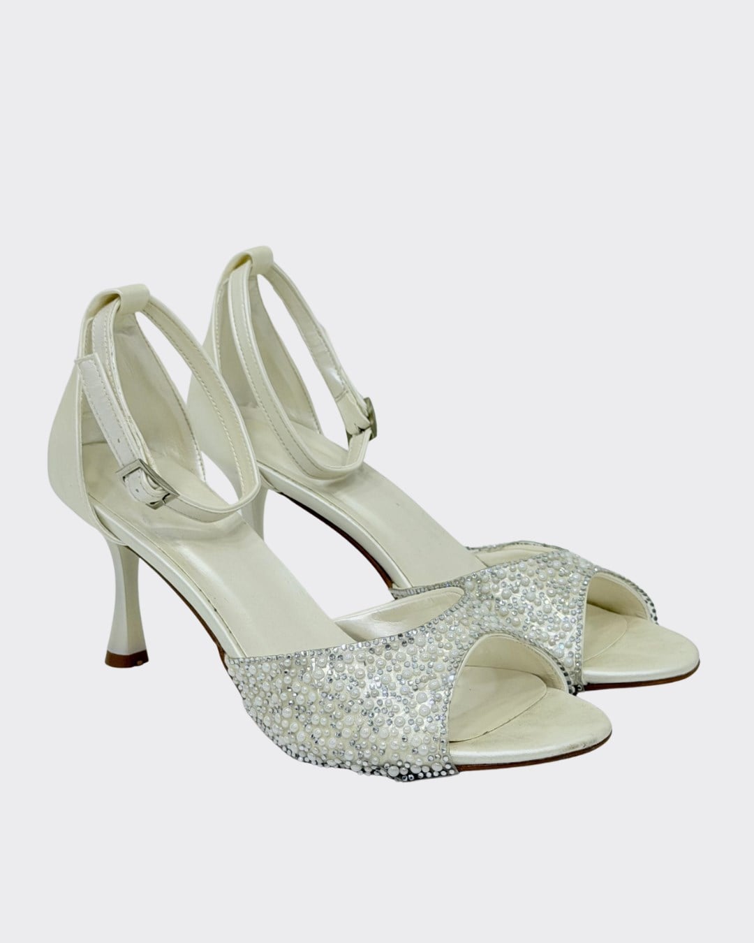 İnci Detaylı 8 Cm Rahat Topuklu Ayakkabı