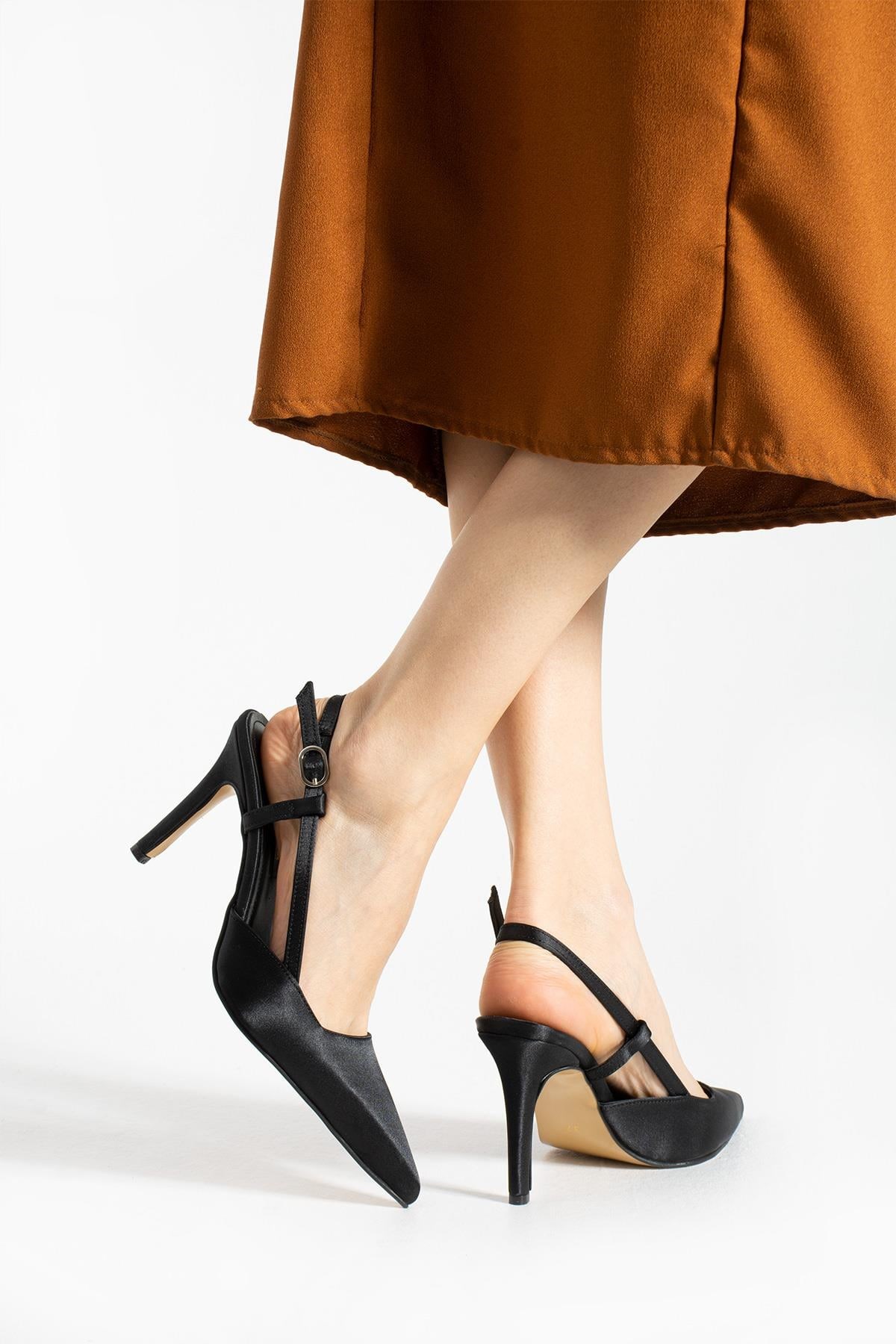 Saten Sade 9 Cm Rahat Topuklu Stiletto