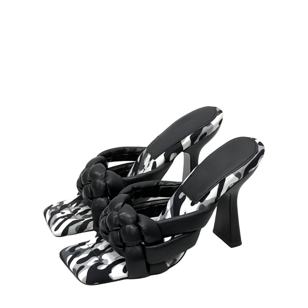 Siyah 9 Cm Topuklu Yumuşak Tabanlı Terlik