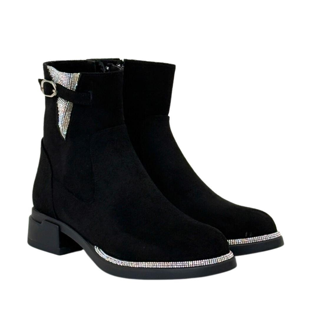 Taş Detaylı Tasarım Bot