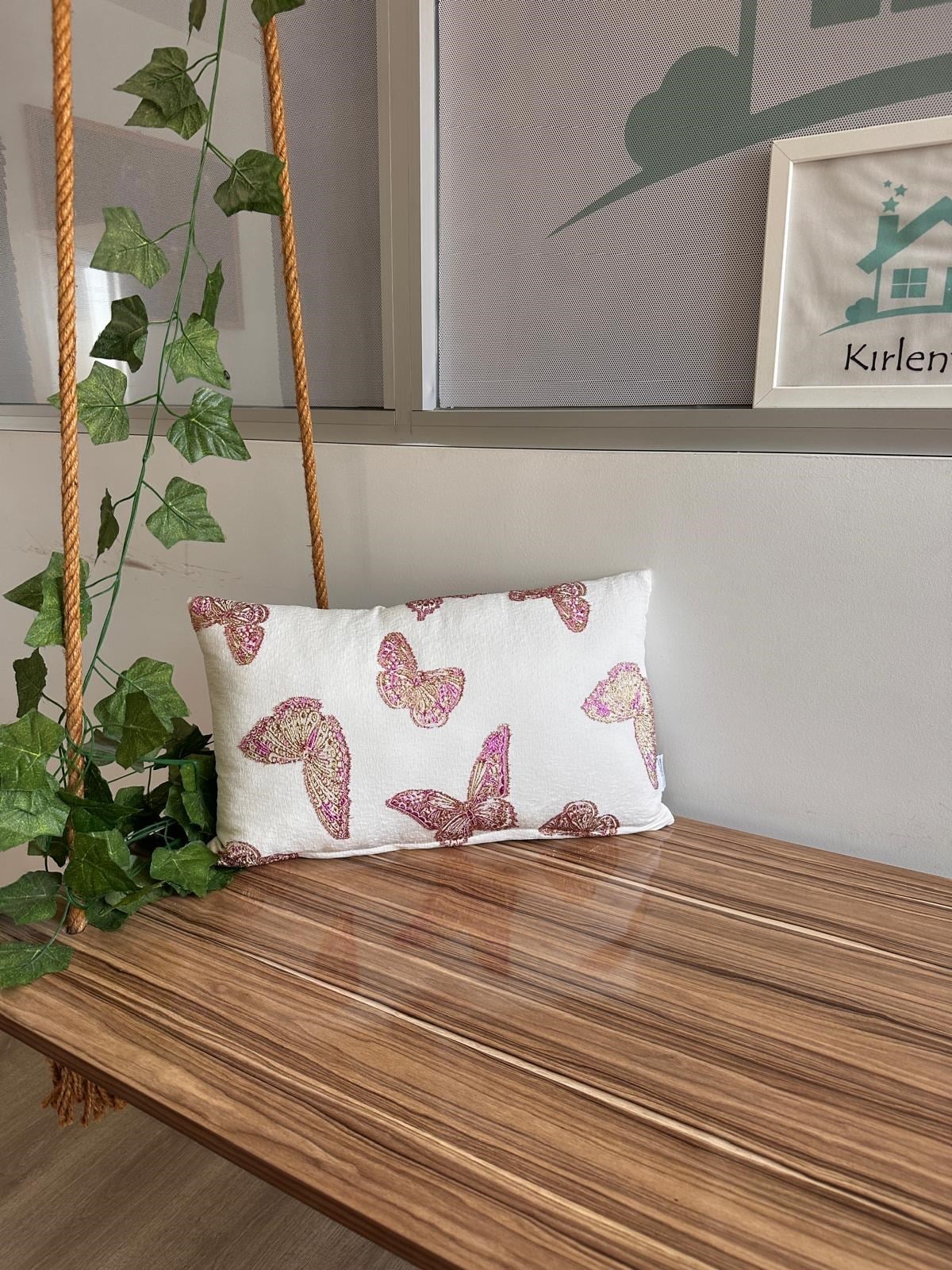RENKLİ KELEBEK DESENLİ JAKARLI 30*50 KIRLENT